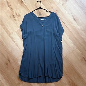 Reitmans Short-Sleeve Loose Dress with Split Neckline, Size Large